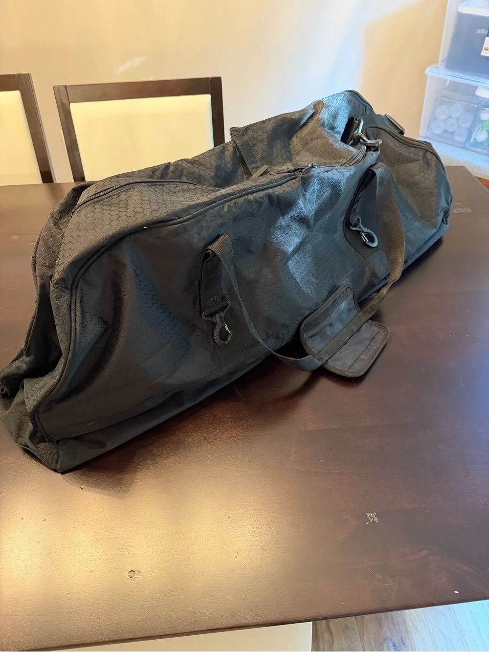 Under Armour Softball/Baseball Black and White Bat Bag